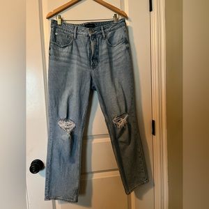 Free Assembly Women’s distressed Boyfriend Jean. Size 12